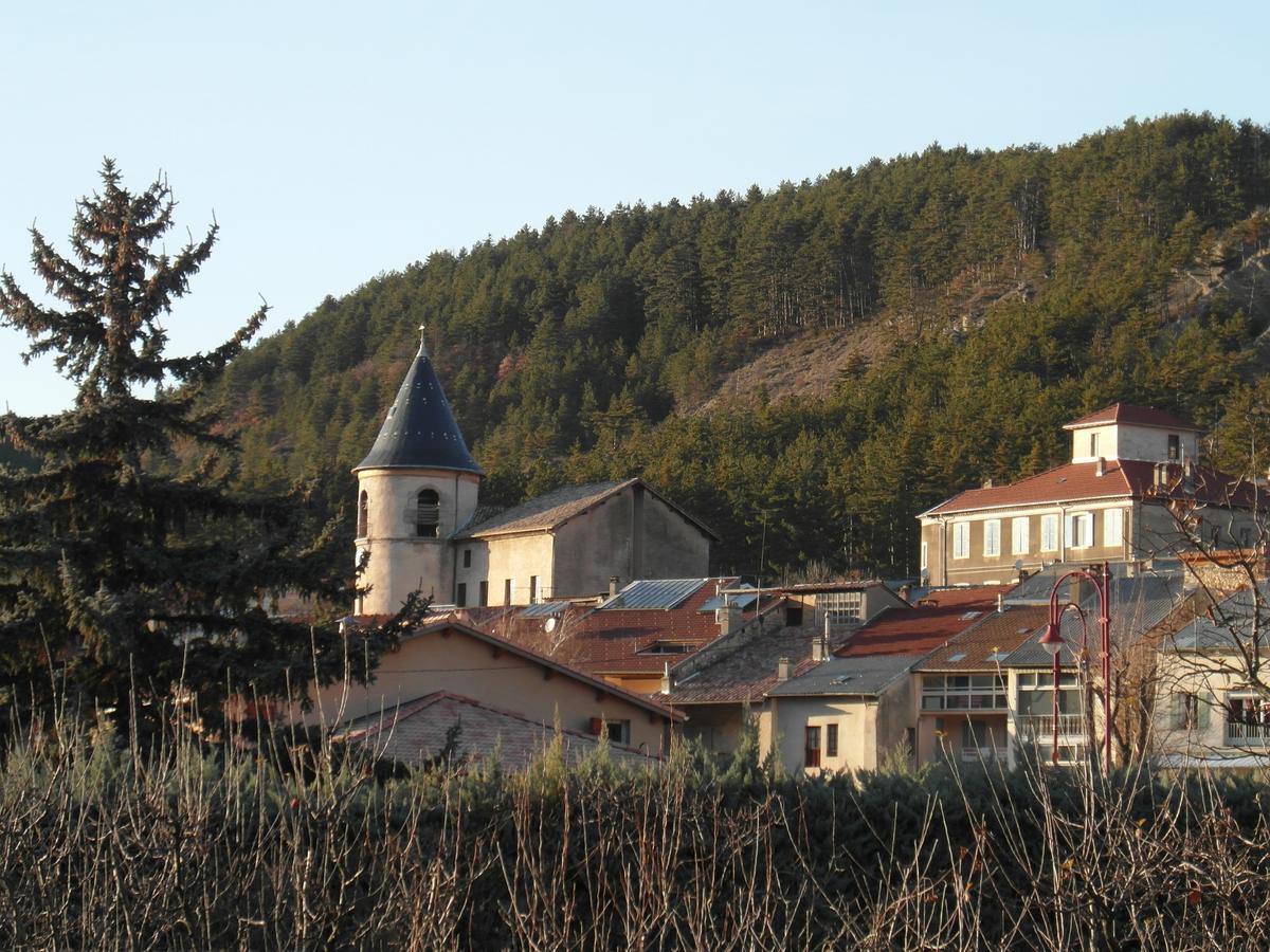 Au Vieux Tilleul Bed & Breakfast Veynes Bagian luar foto
