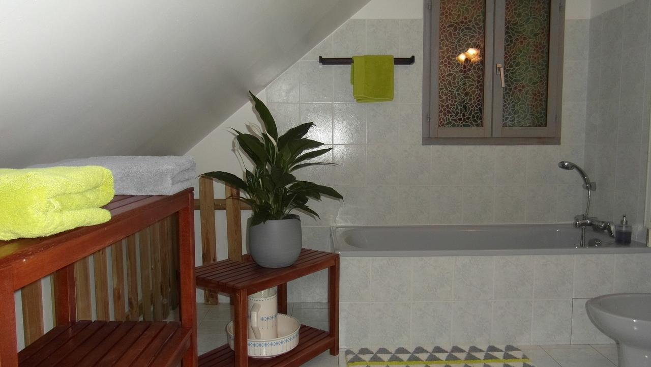 Au Vieux Tilleul Bed & Breakfast Veynes Bagian luar foto