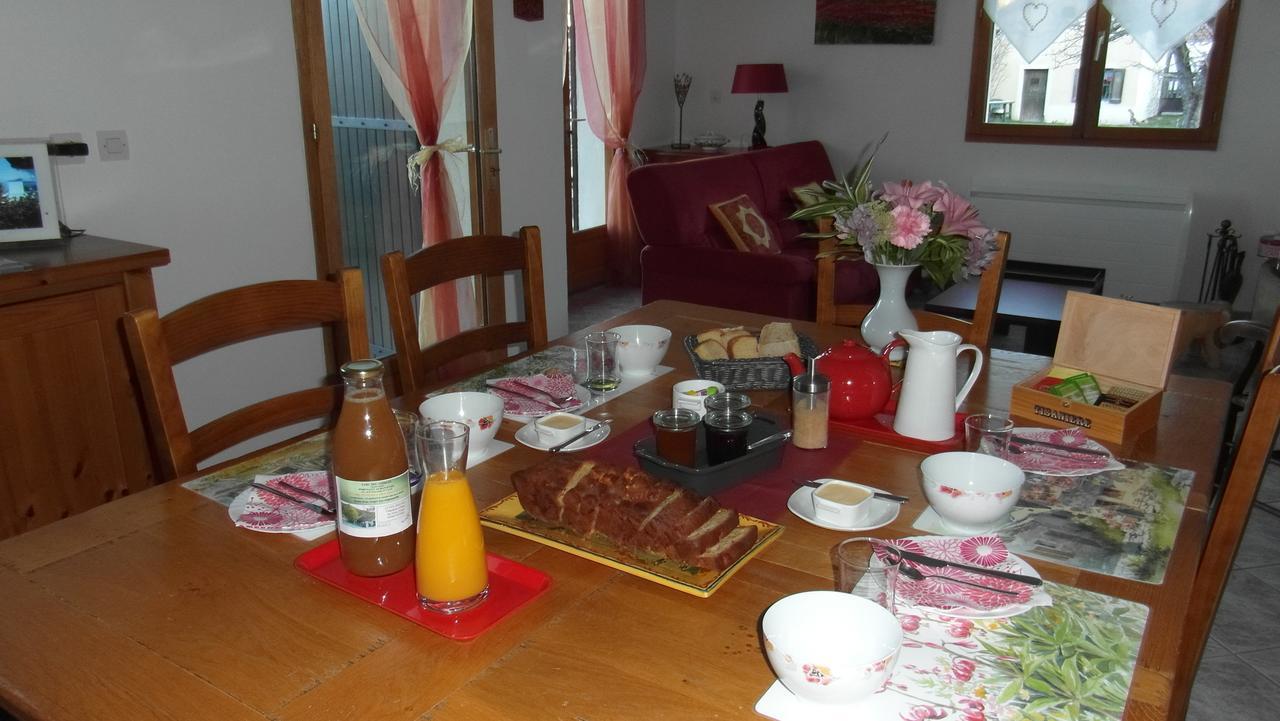 Au Vieux Tilleul Bed & Breakfast Veynes Bagian luar foto