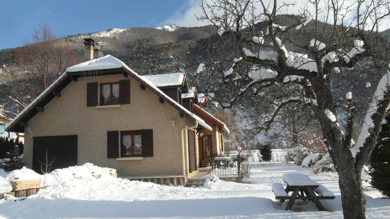 Au Vieux Tilleul Bed & Breakfast Veynes Bagian luar foto